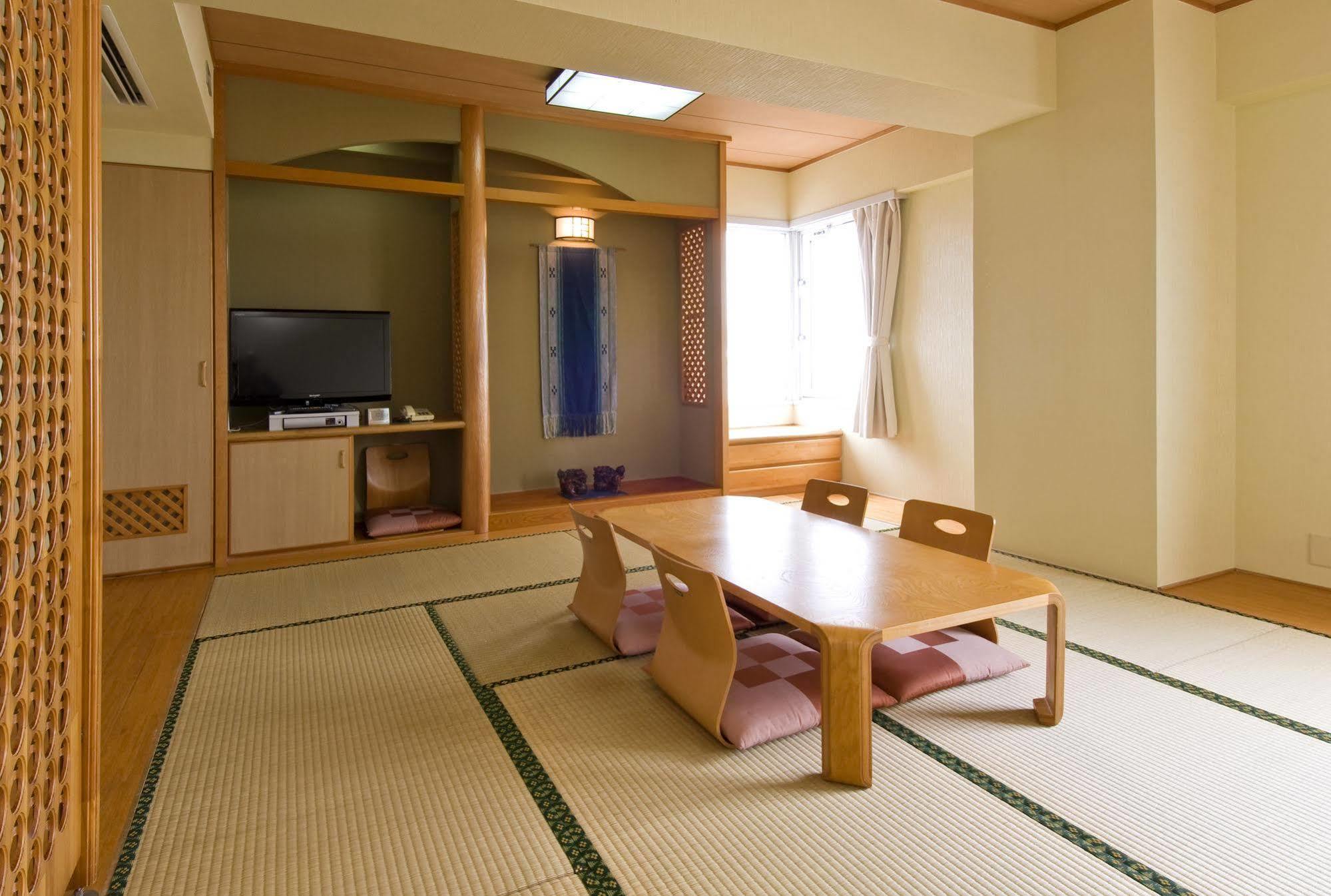 Ishigaki  Hotel Granview Ishigaki מראה חיצוני תמונה